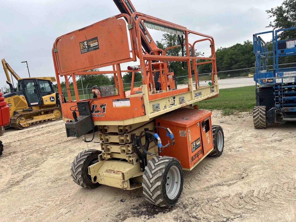 2017 JLG 260MRT