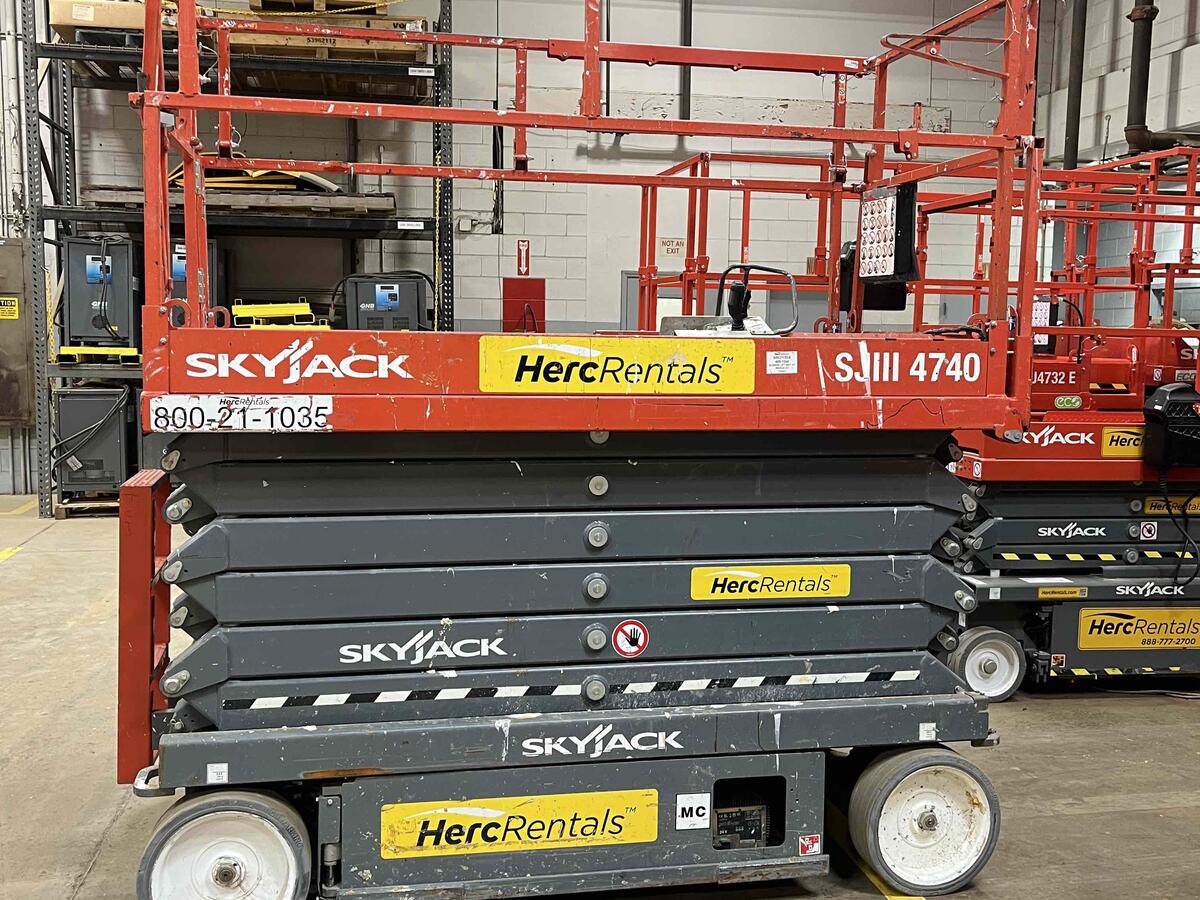 2018 Skyjack SJ4740-4