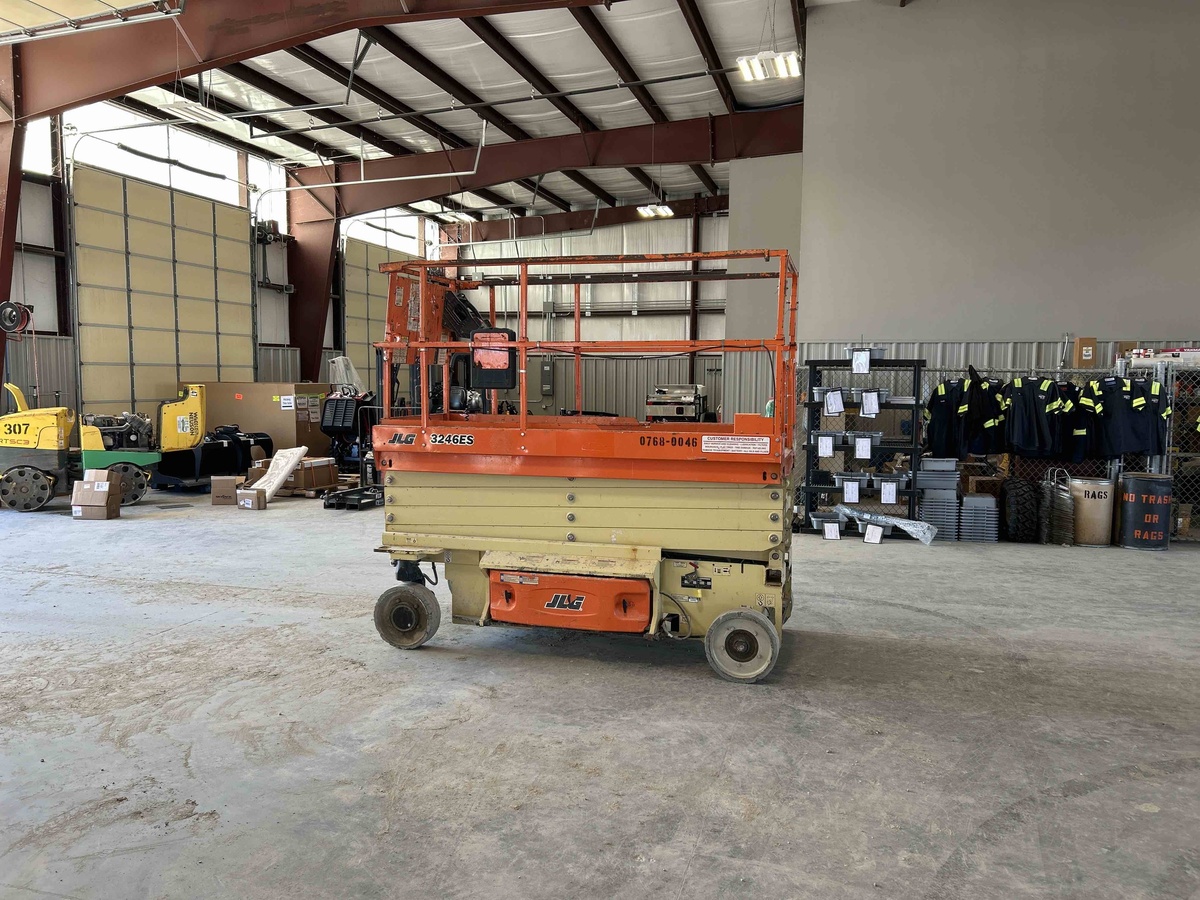 2018 JLG 3246ES-6