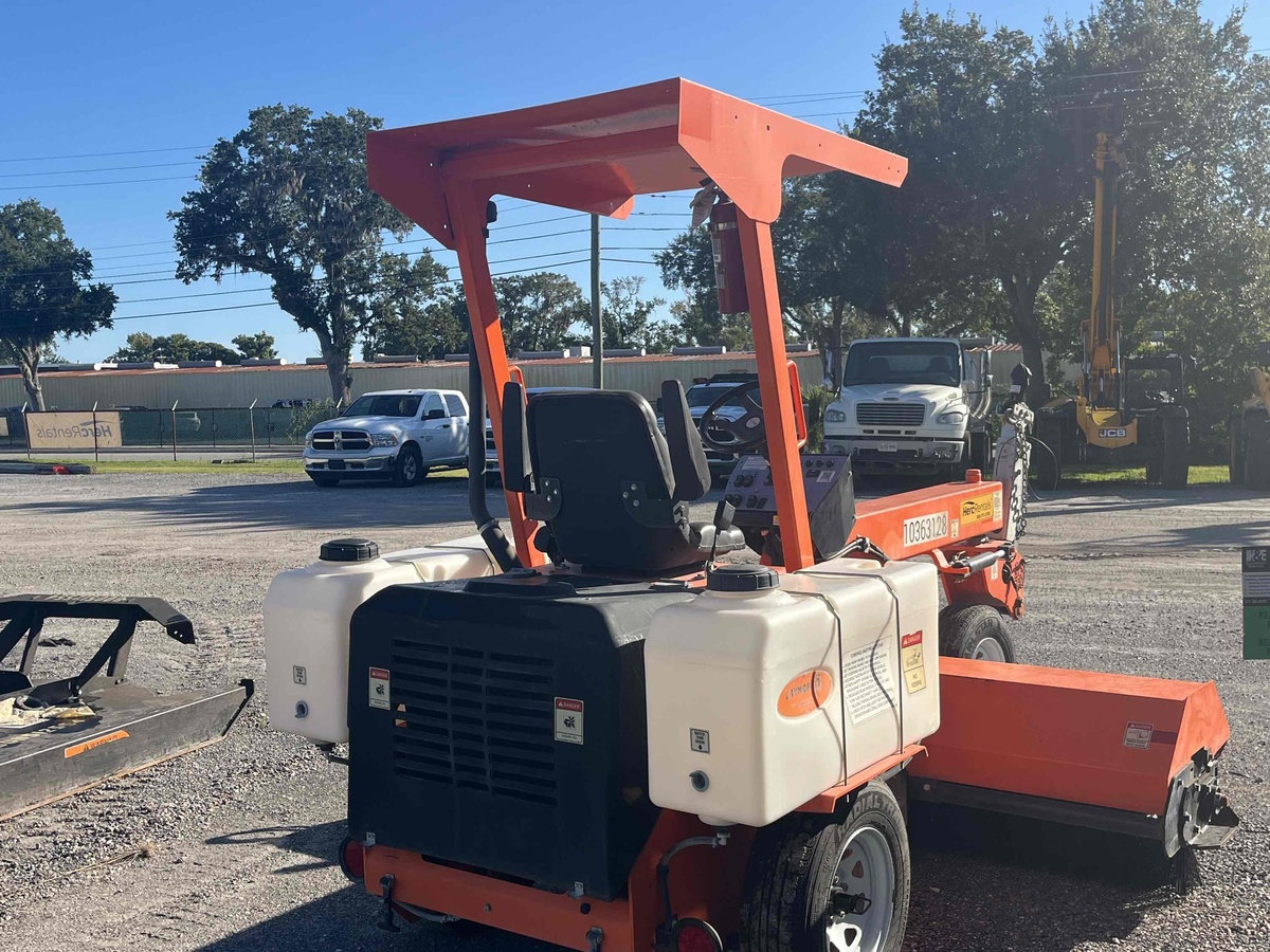 2022 LayMor SM300-4
