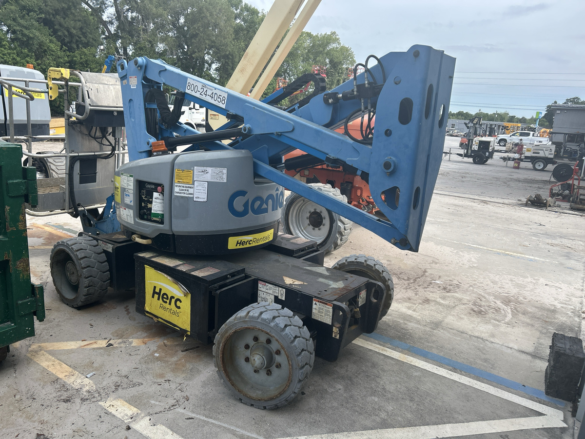 2019 Genie Z-33/18-3