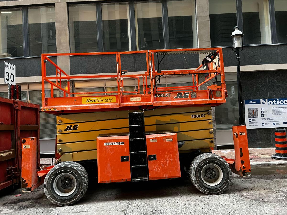 2017 JLG 530LRT