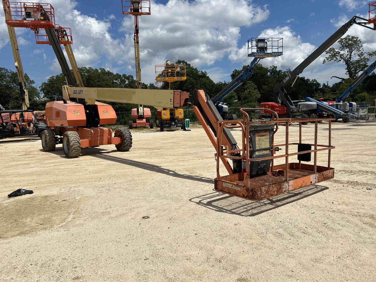 2013 JLG 860SJ-2