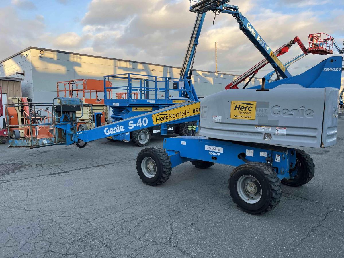 2015 Genie S-40