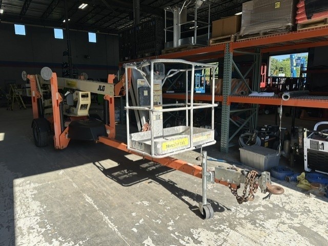 2017 JLG T500J-3