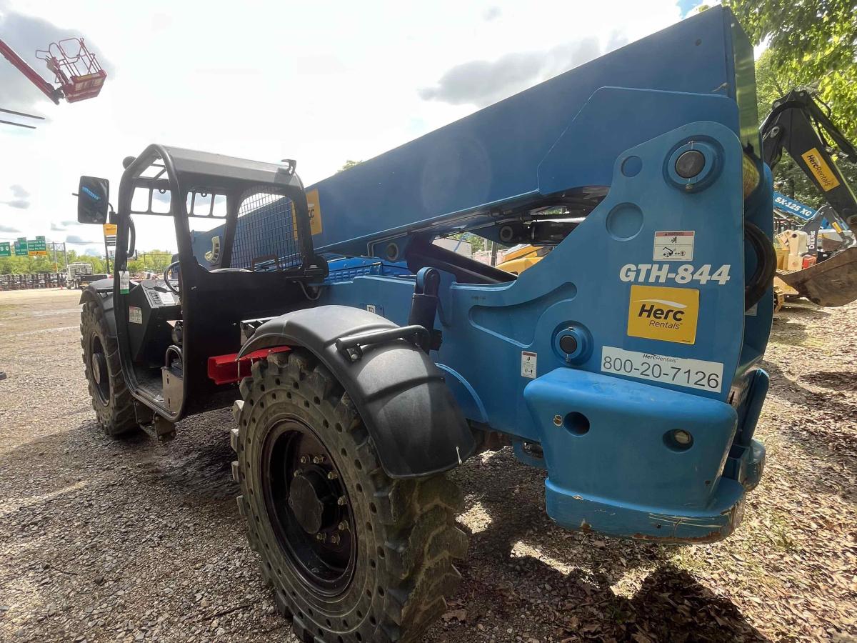 2018 Genie GTH 844