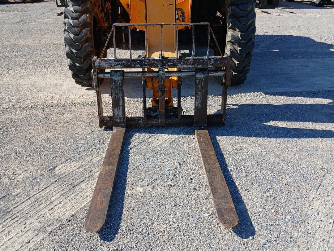 2019 JCB 507-42-9