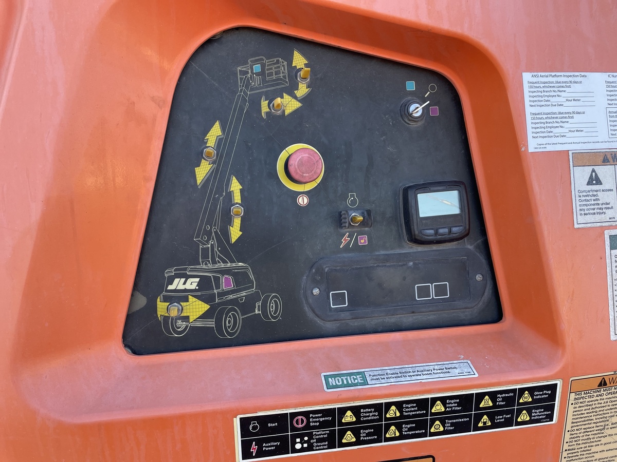 2018 JLG 600S-7