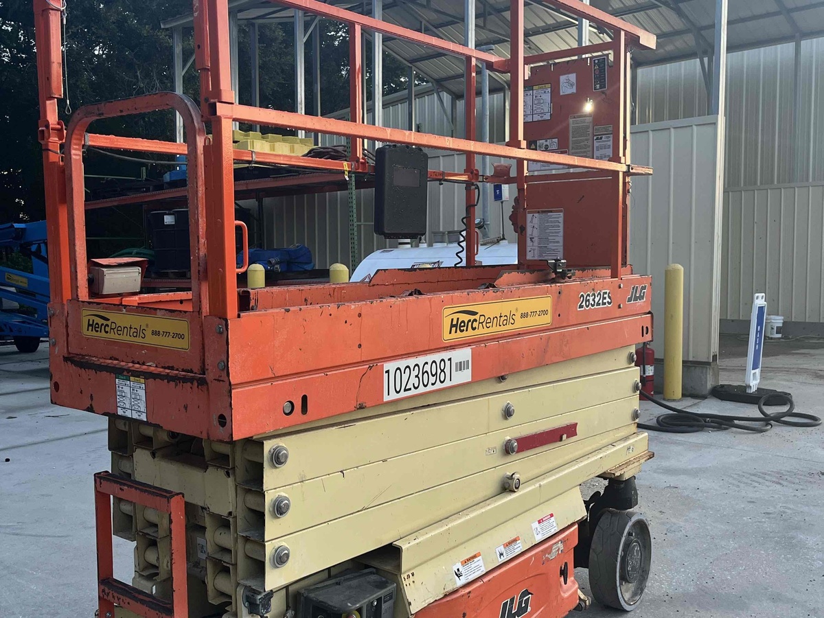 2018 JLG 2632ES-5