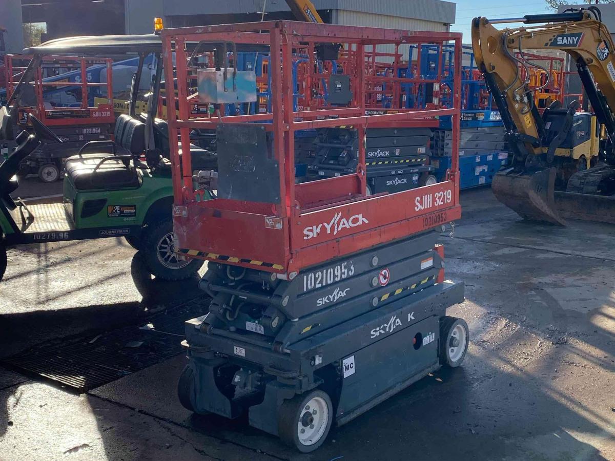 2017 Skyjack SJ3219