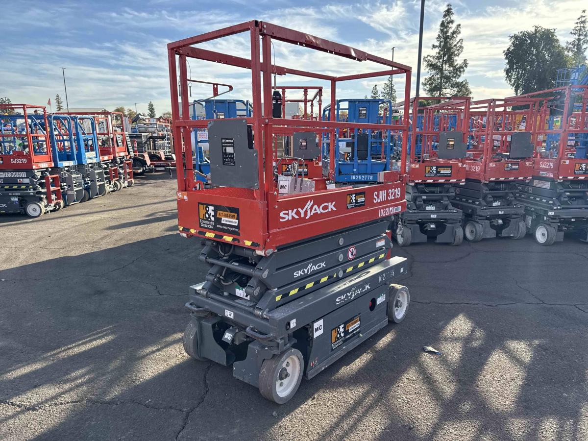 2017 Skyjack SJ3219