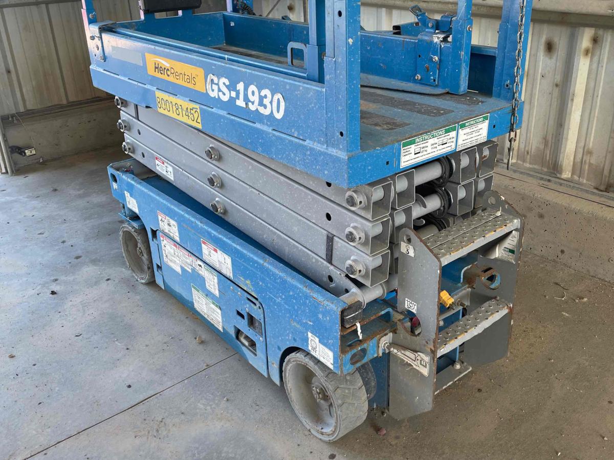 2017 Genie GS-1930