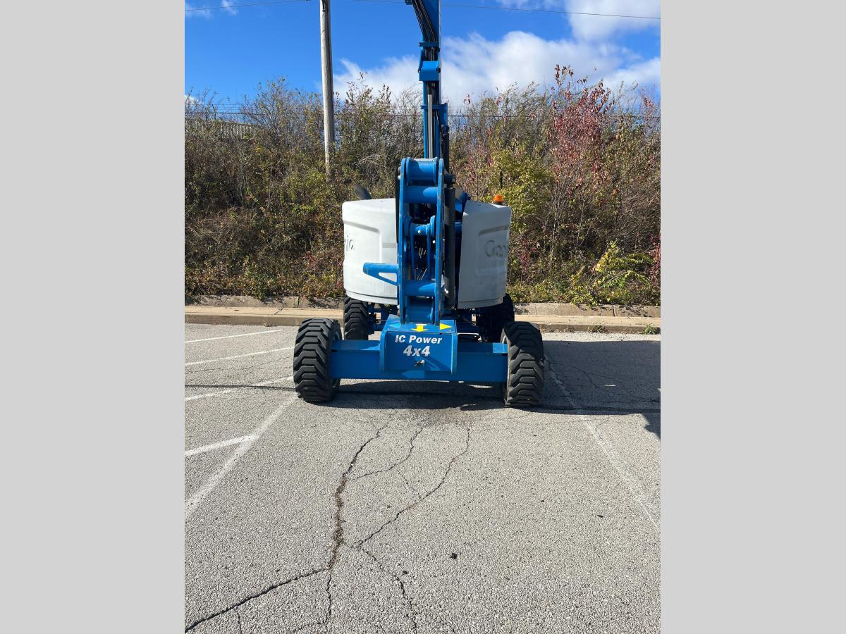 2018 Genie Z-45/25J RT