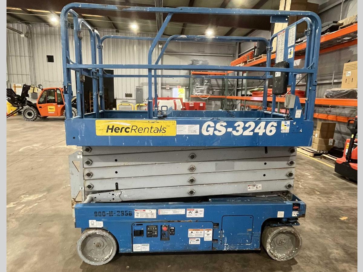 2016 Genie GS-3246