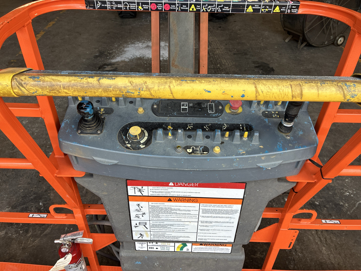 2018 JLG 660SJ-4