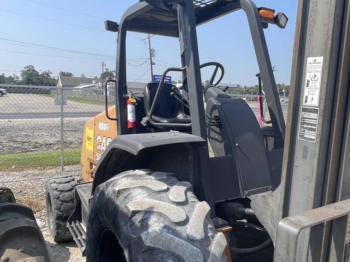2017 Case 588H
