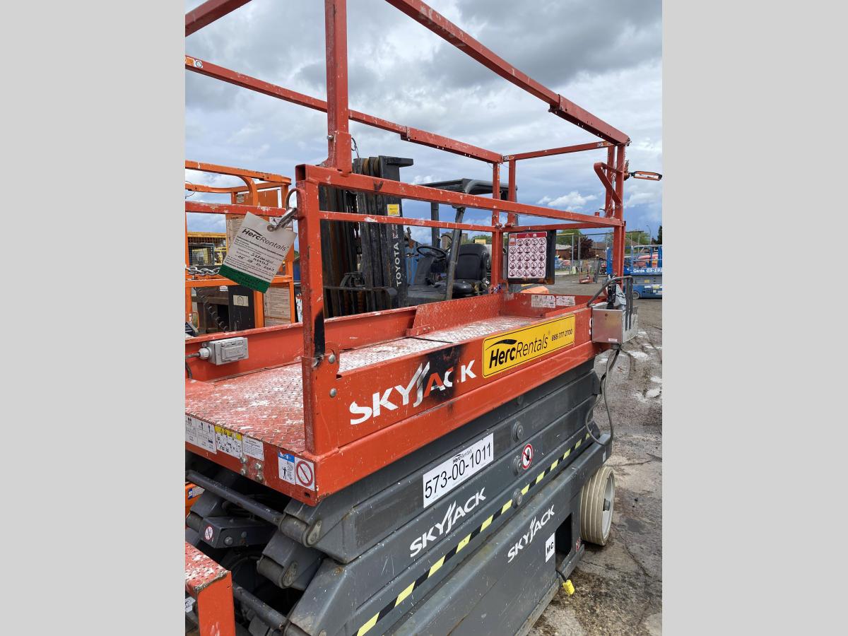 2016 Skyjack SJ3226-4