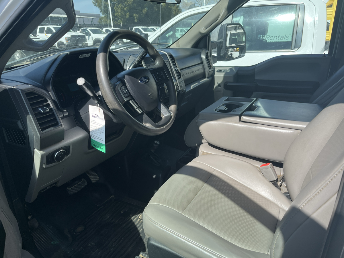 2019 Ford F550-7