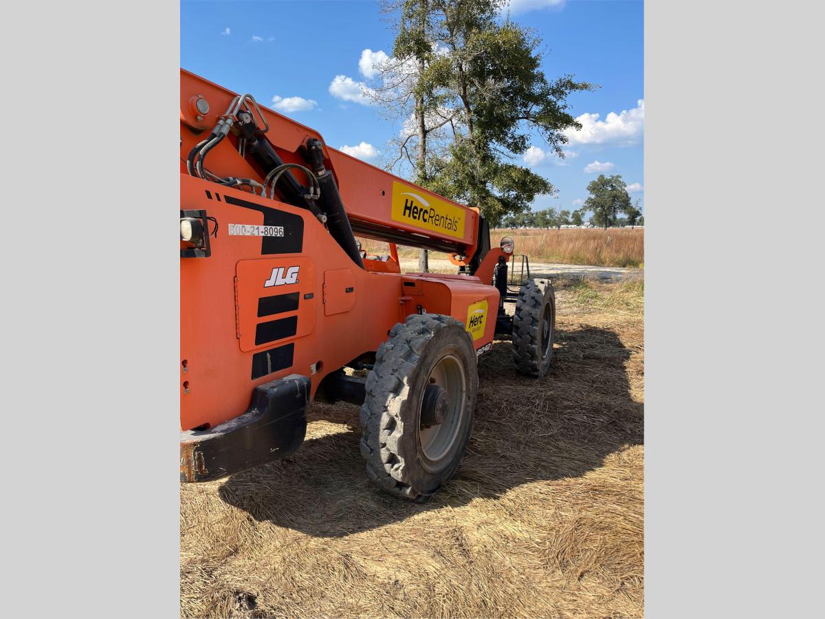 2018 SkyTrak 8042