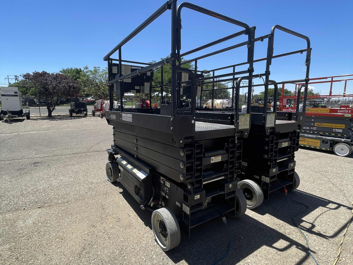 2019 JLG 3246ES-4