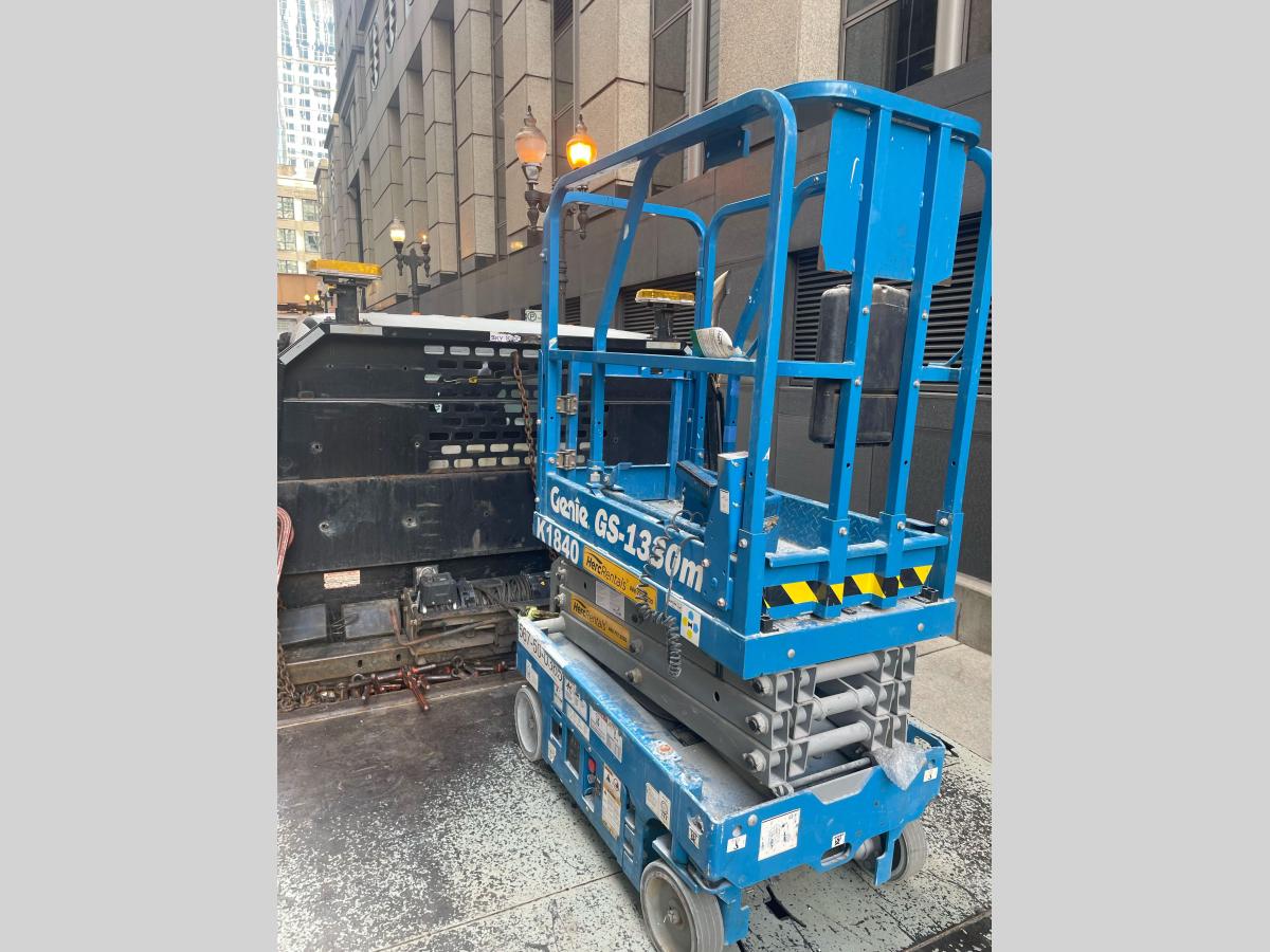 2019 Genie GS1330M