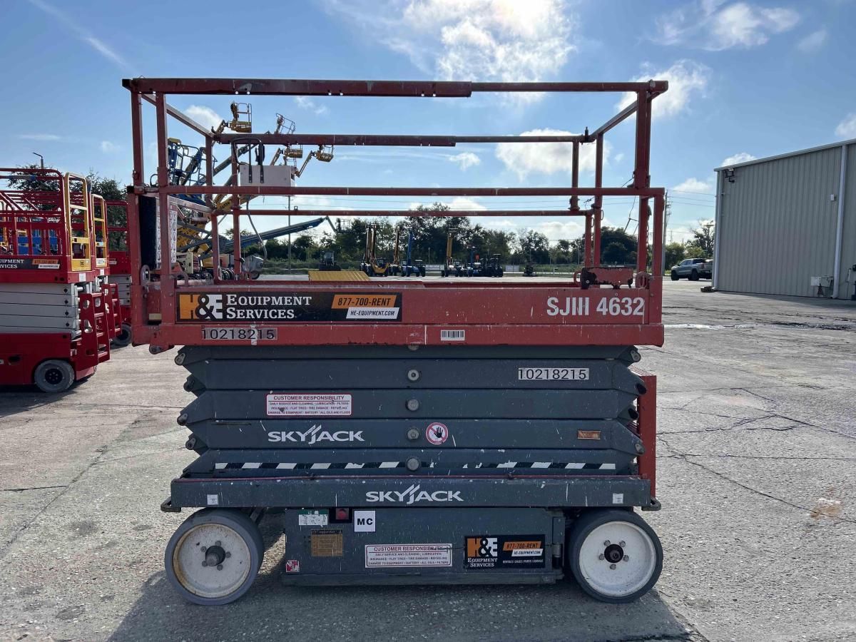 2017 Skyjack SJ4632