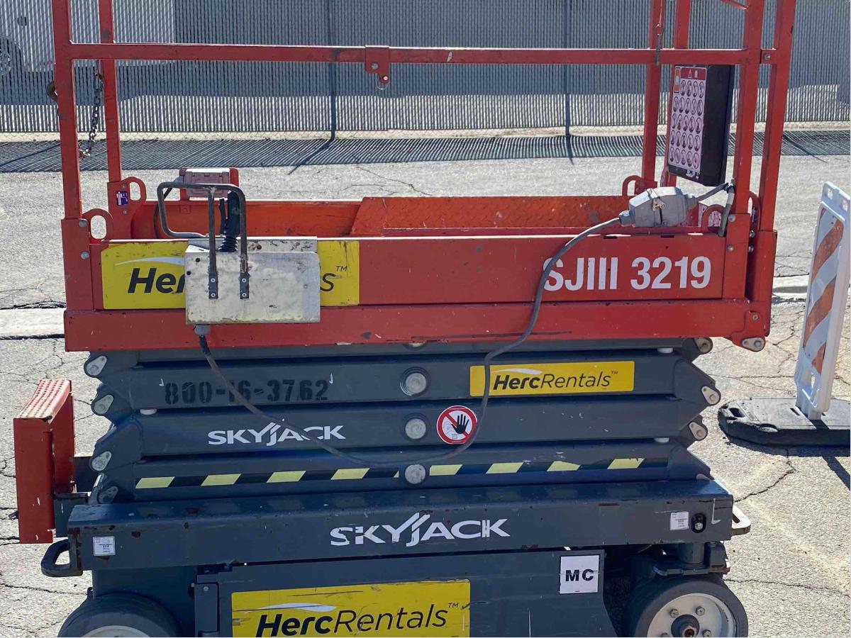 2017 Skyjack SJ3219-1