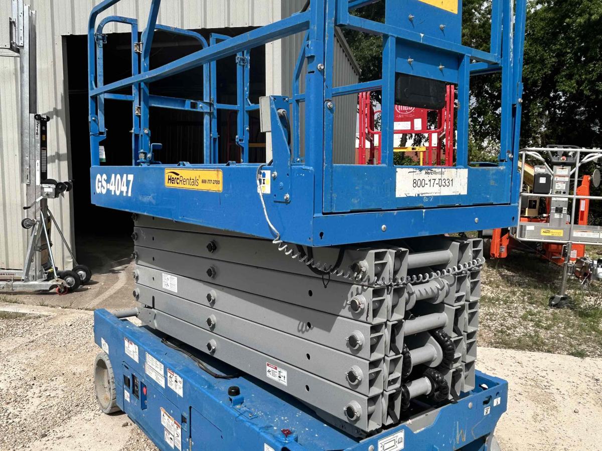2017 Genie GS-4047-3