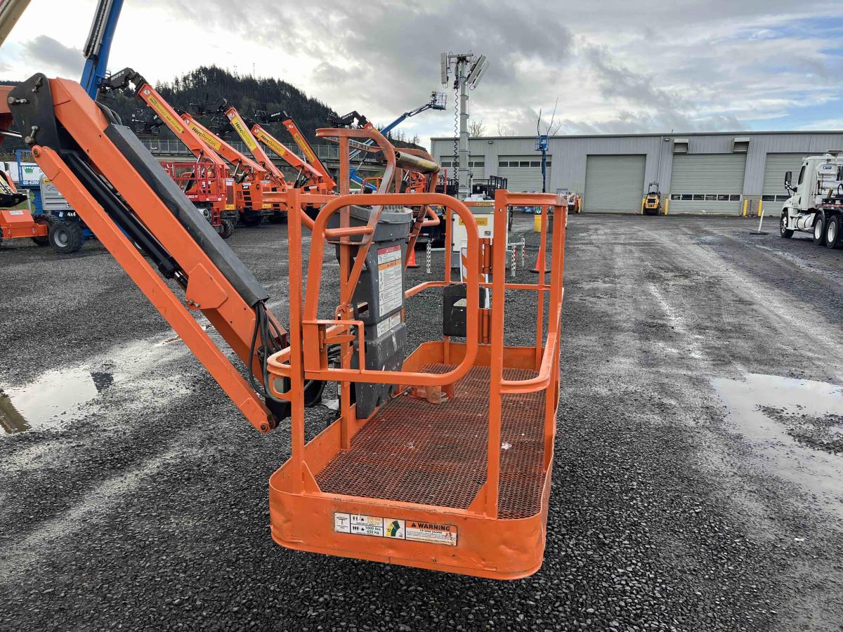 2017 JLG 860SJ-6