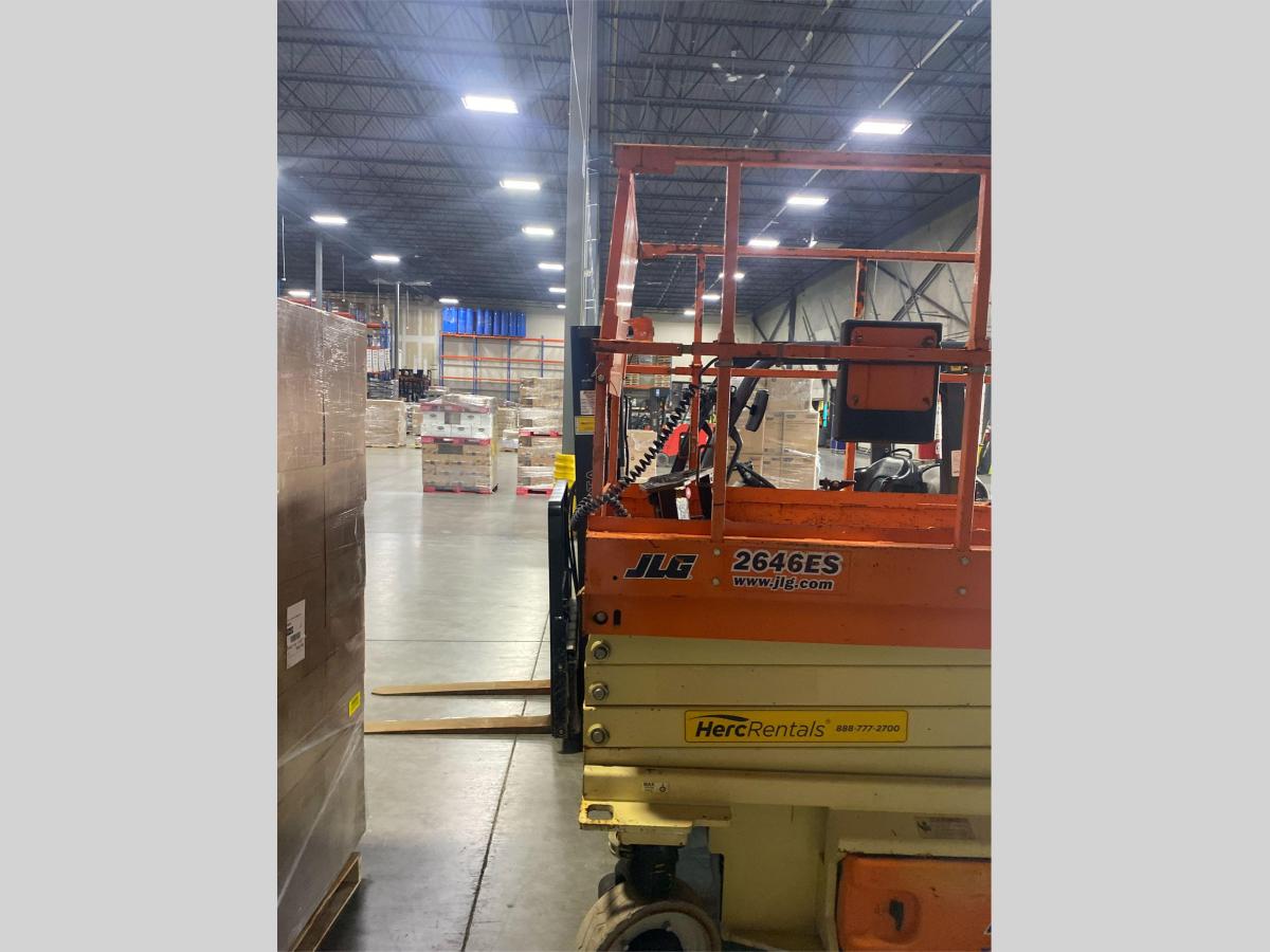 2017 JLG 2646ES-3