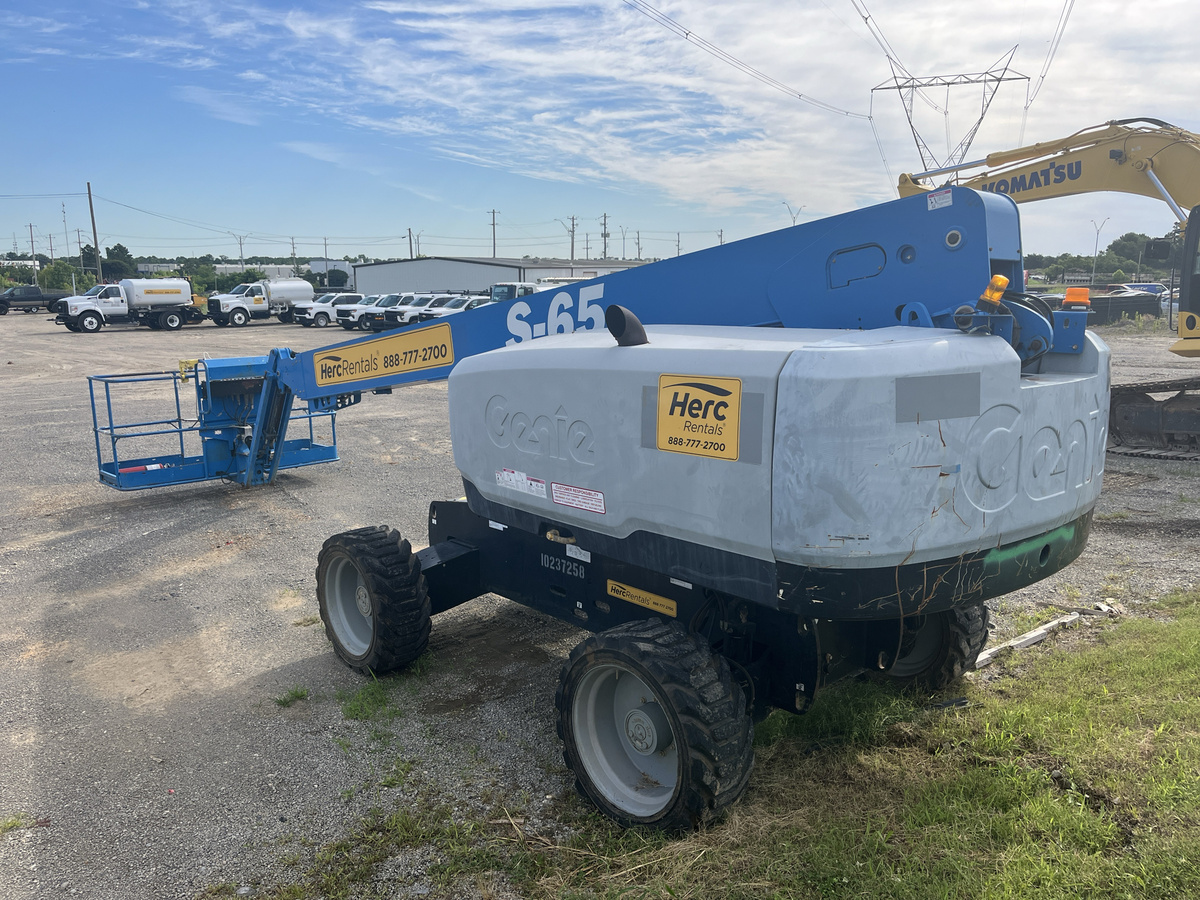 2018 Genie S-65