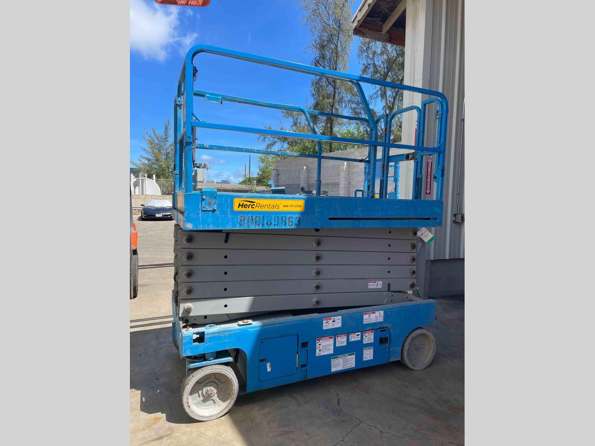 2017 Genie GS-4047