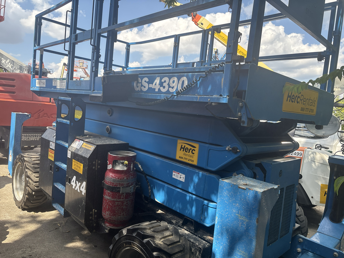 2019 Genie GS-4390 RT-3