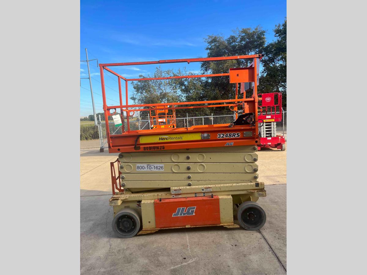 2016 JLG 3248RS