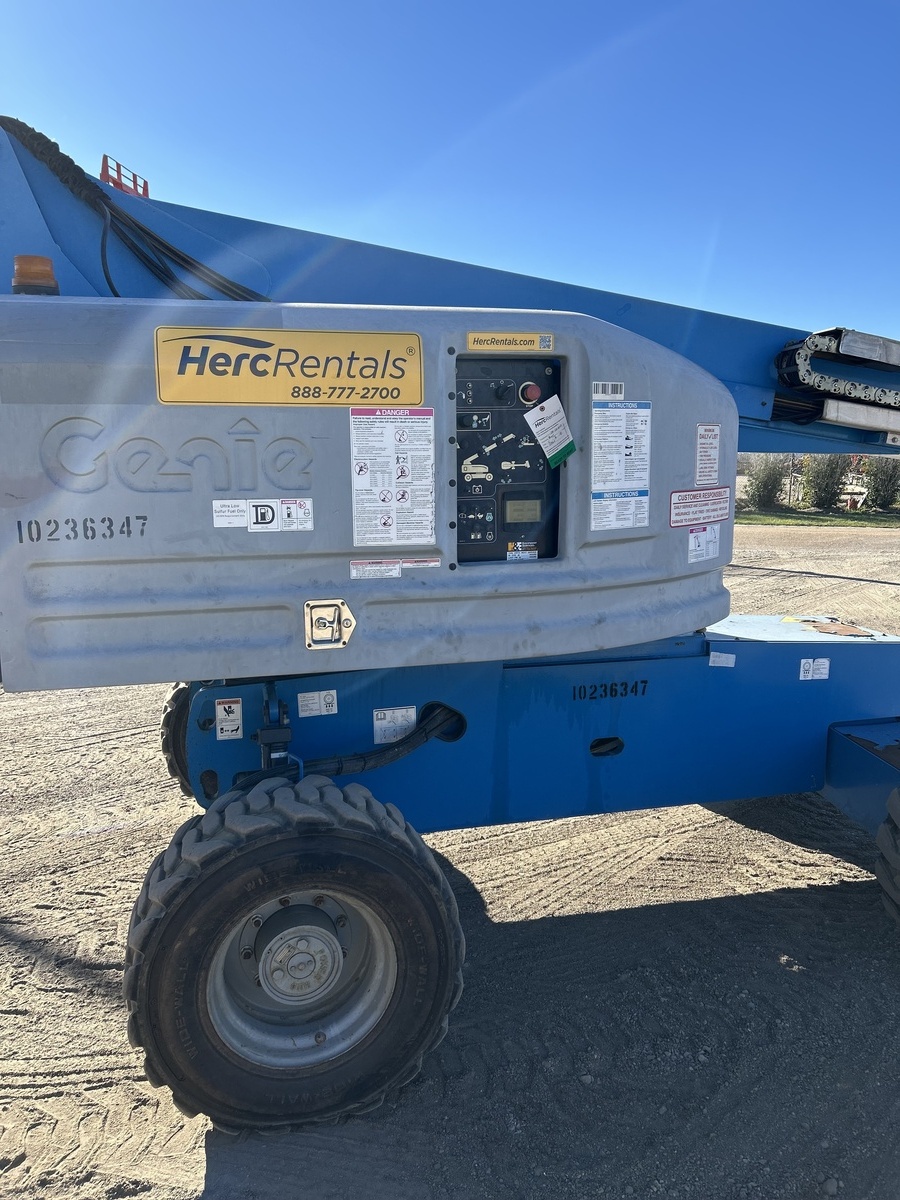 2018 Genie S-45-8