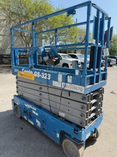 2017 Genie GS-3232