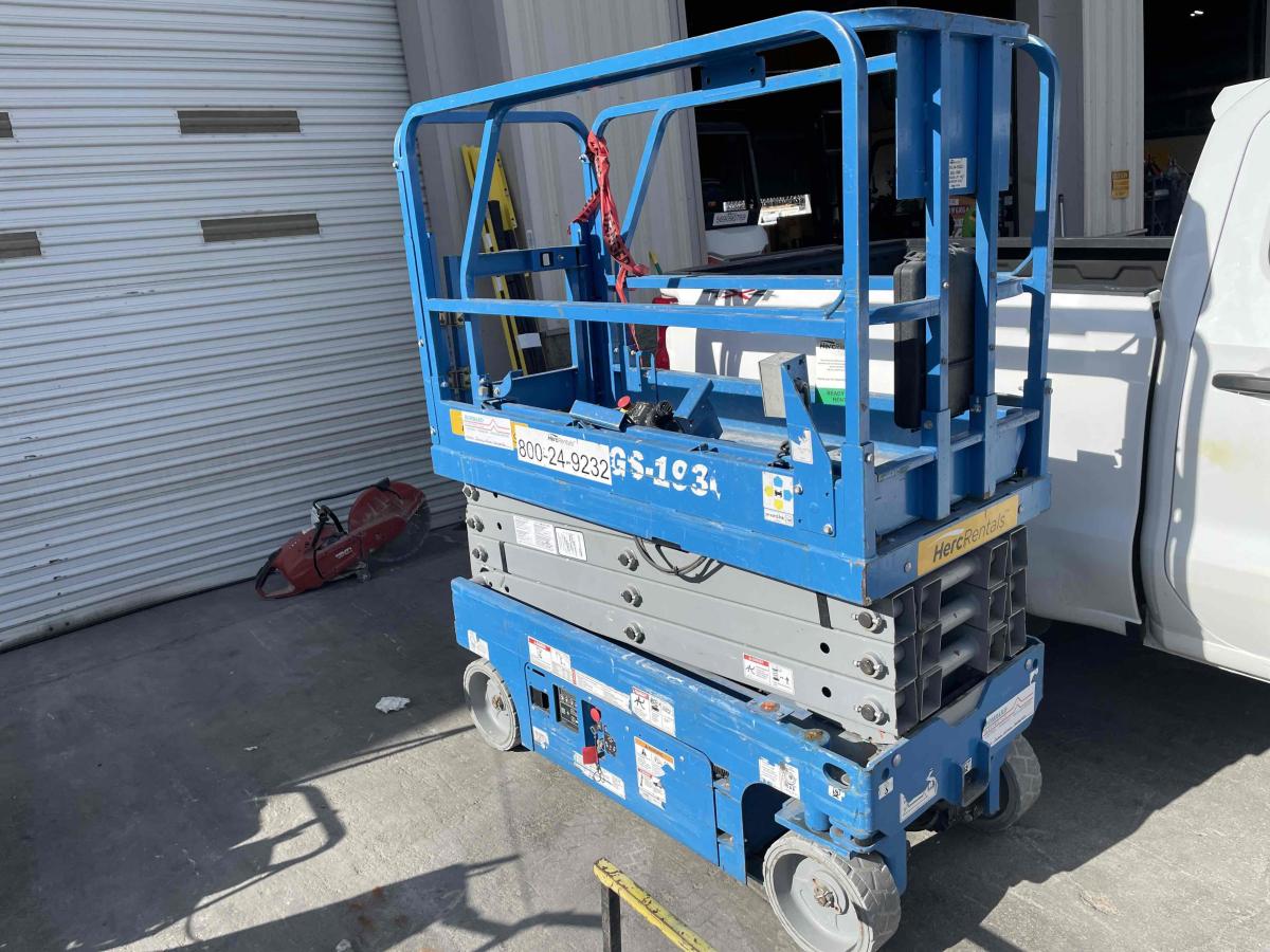 2019 Genie GS-1930