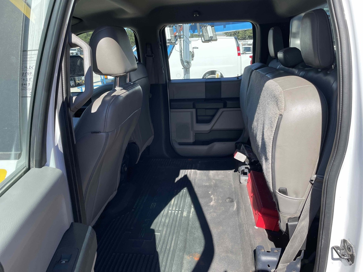 2019 Ford F550-7