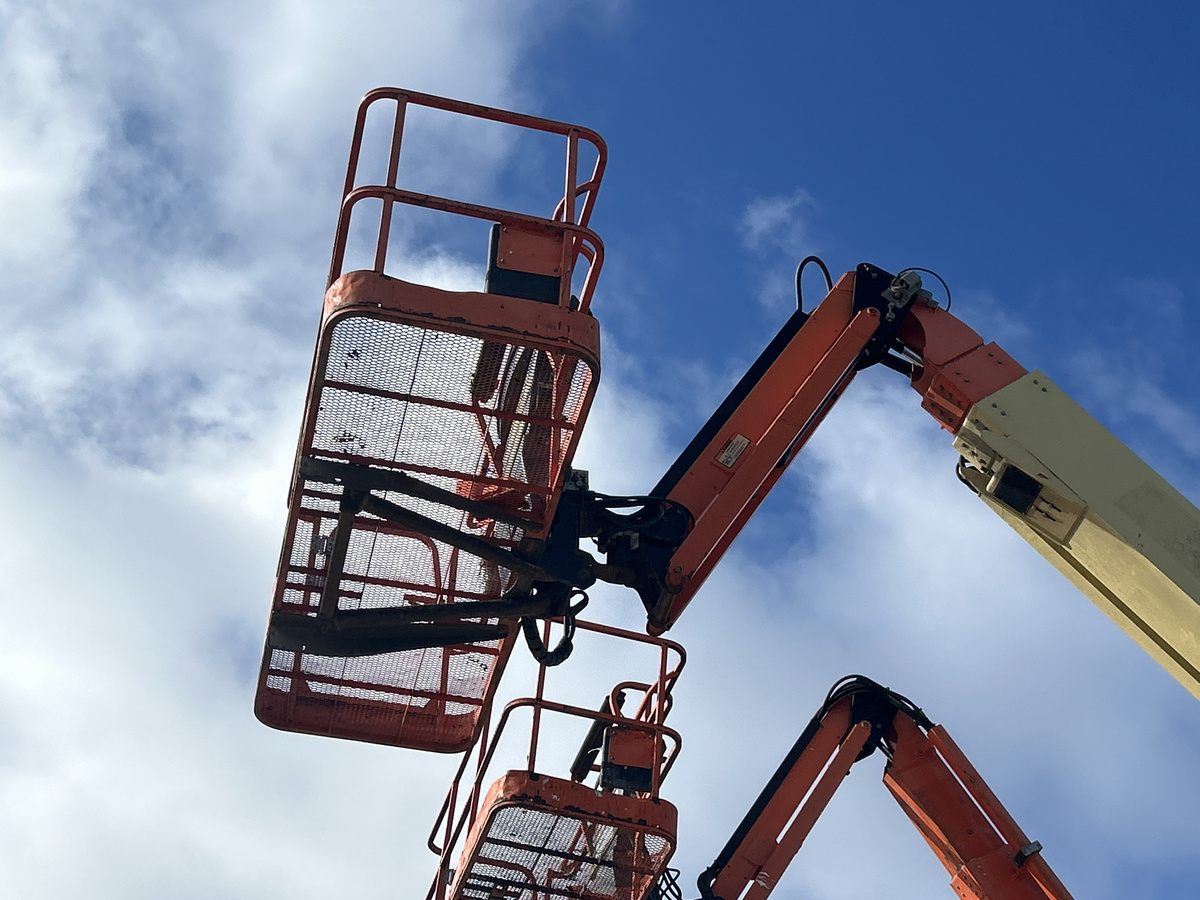 2018 JLG 660SJ-4