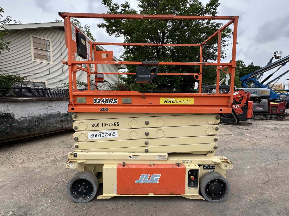 2016 JLG 3248RS