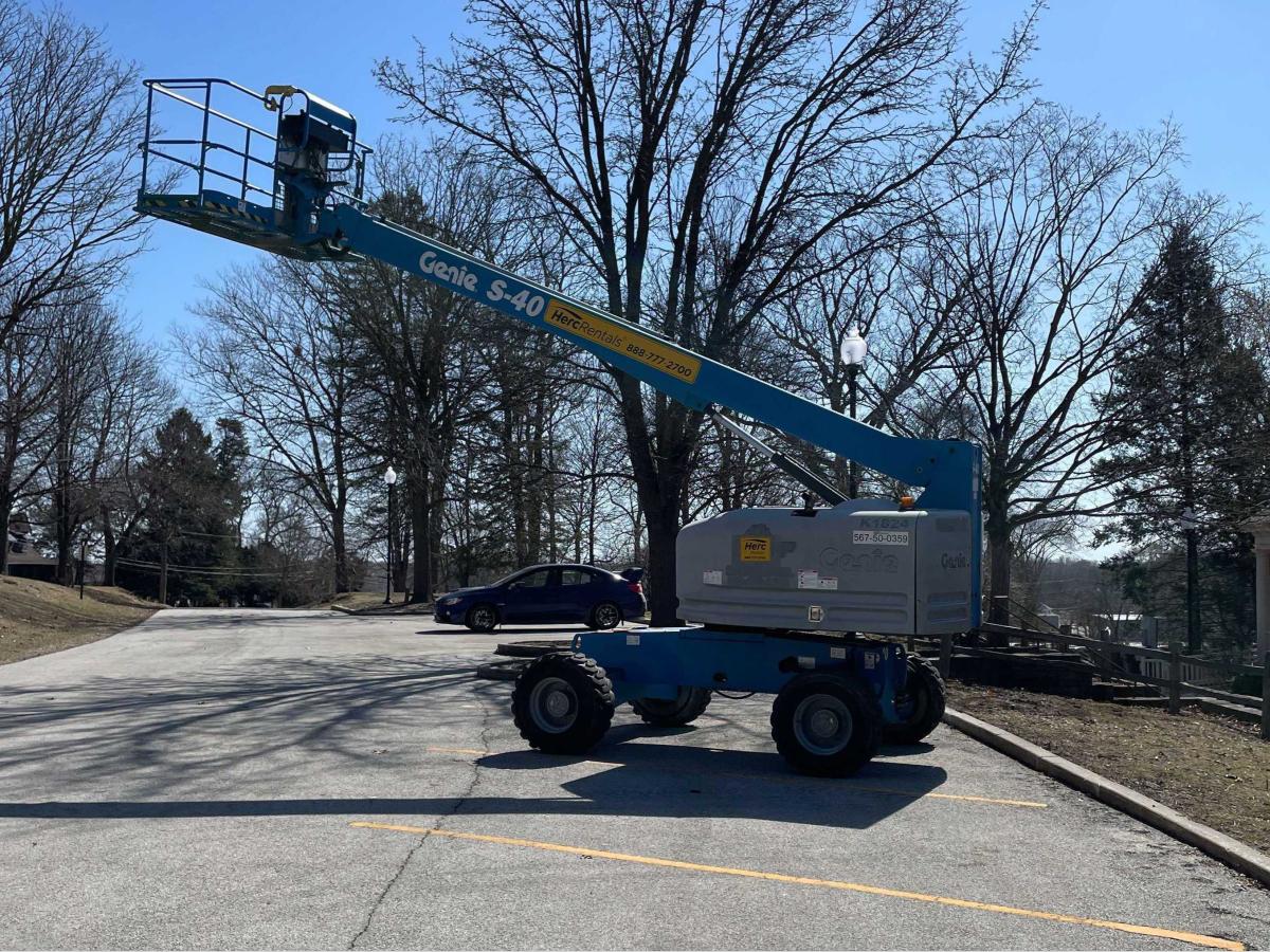 2018 Genie S-40