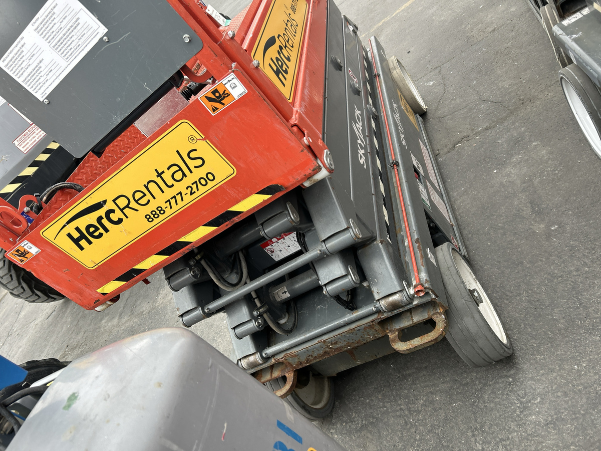 2017 Skyjack SJ3226-4