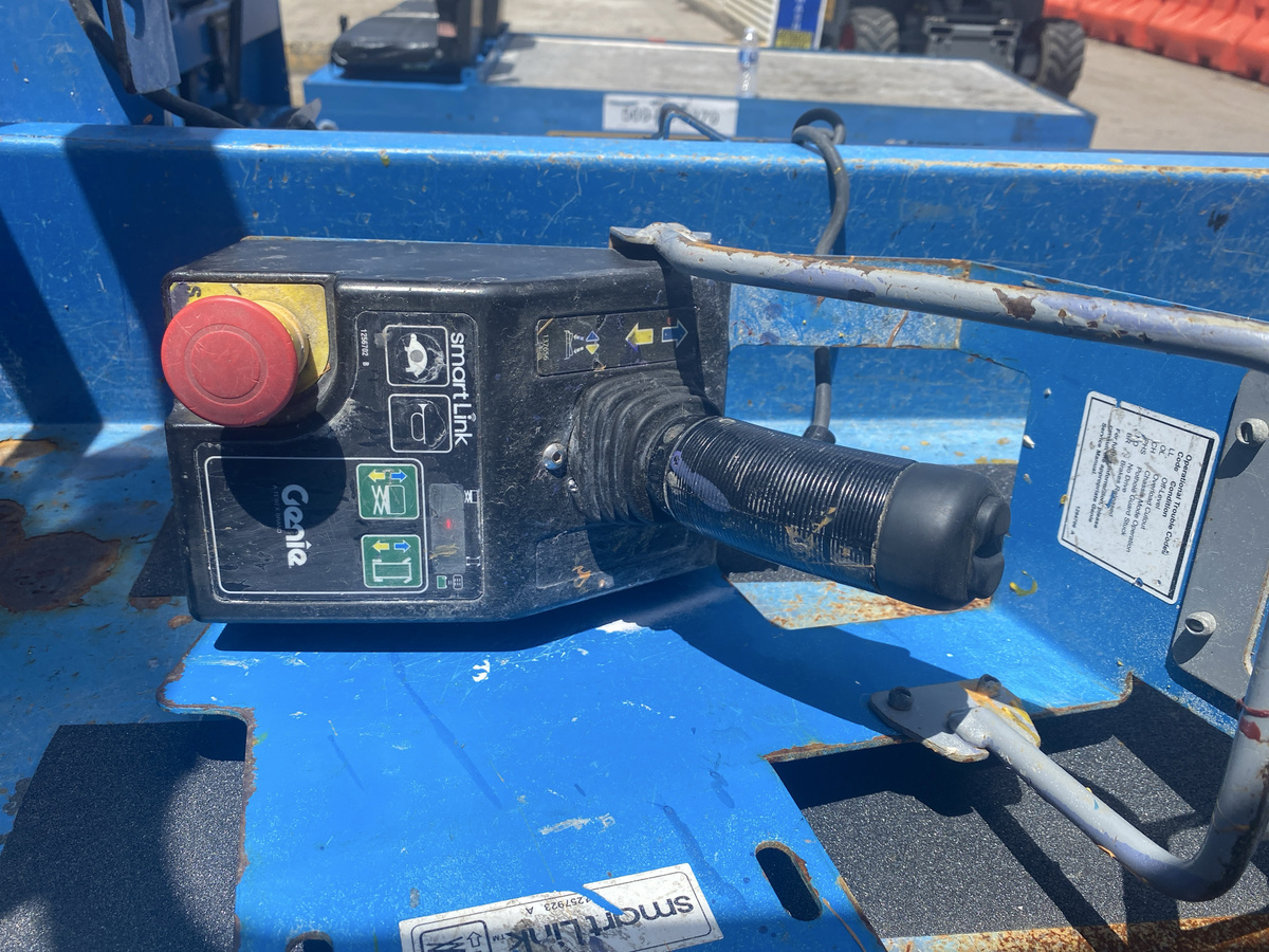 2018 Genie GS-1930-8