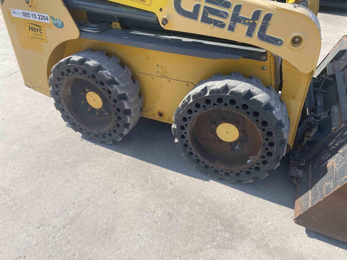 2019 Gehl R190