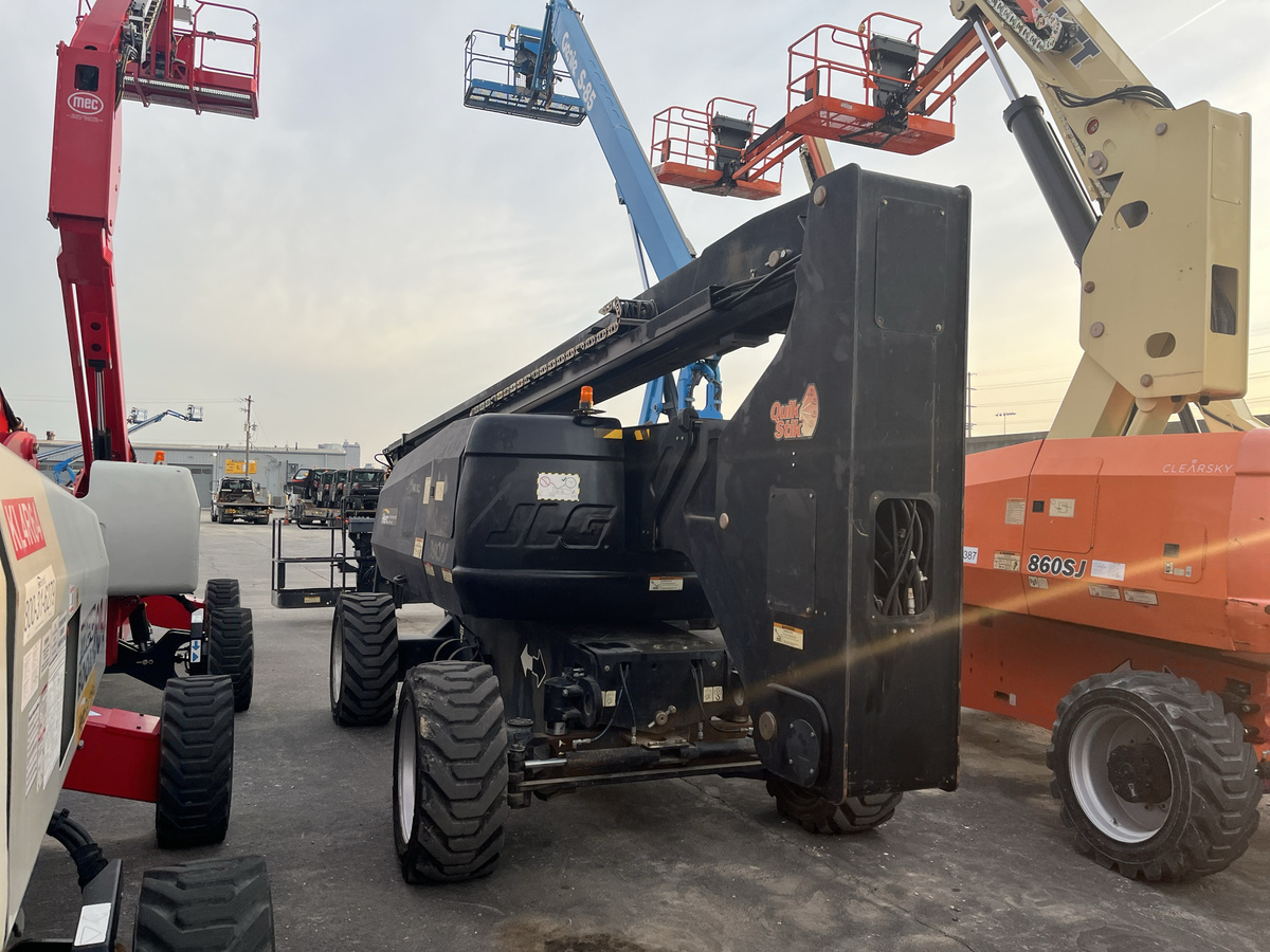 2015 JLG 800AJ-4