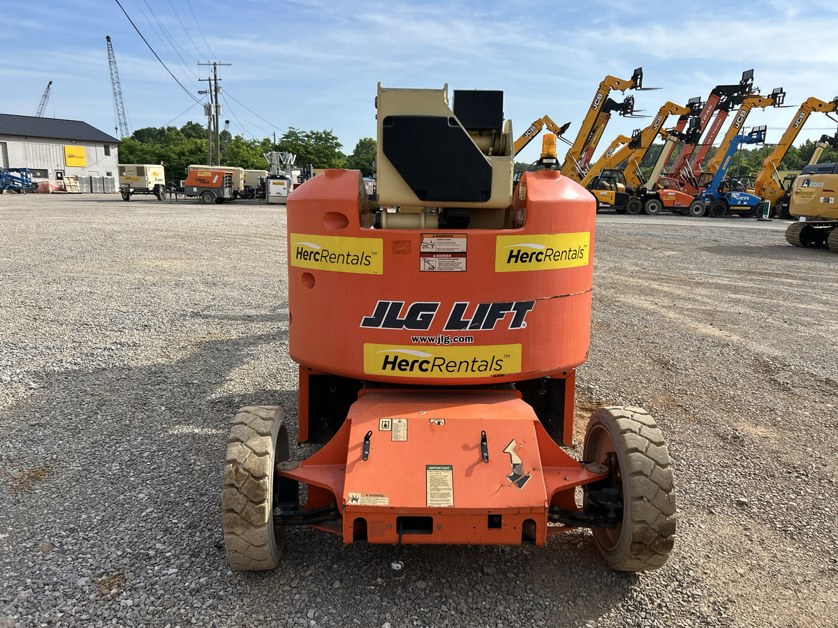 2018 JLG E450AJ-5