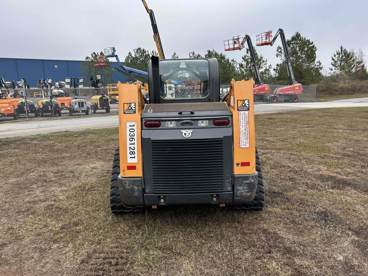 2022 Case TR310B-5