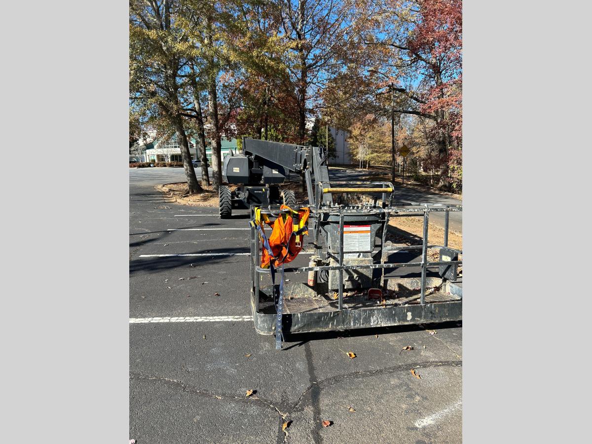 2017 JLG 860SJ