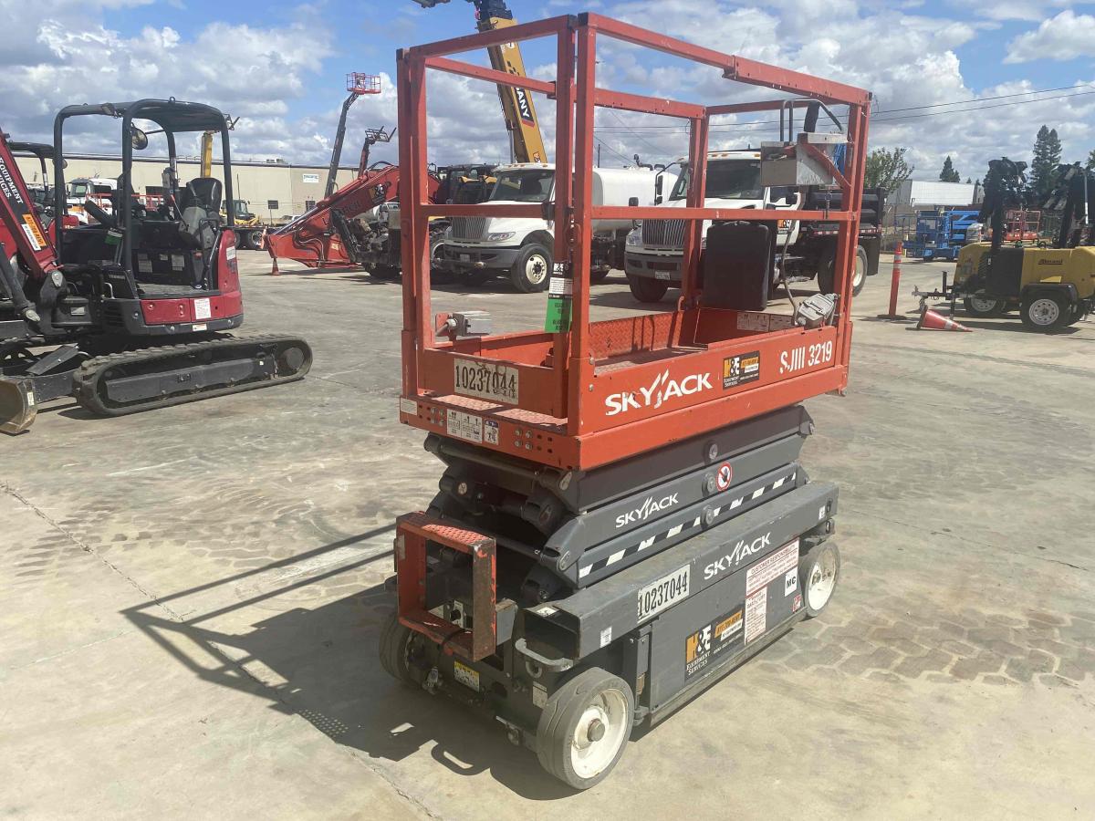 2018 Skyjack SJ3219