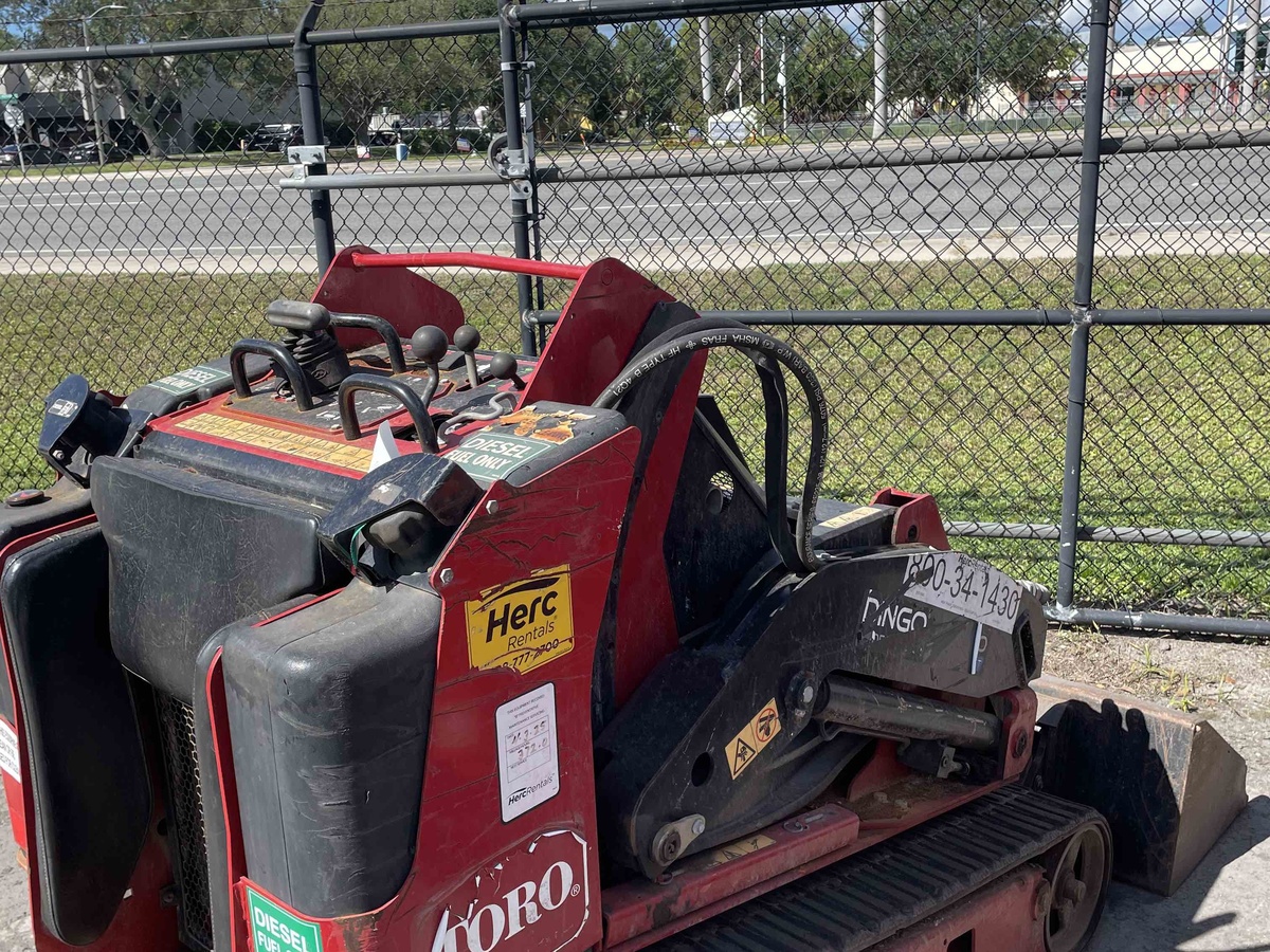 2022 Toro Dingo TX 1000-2